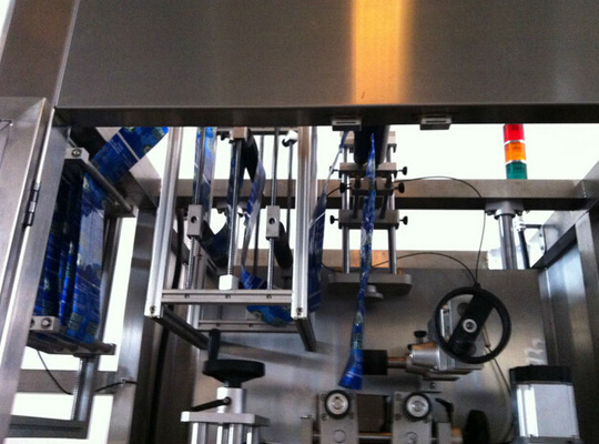 Automatic Shrink Sleeve Labeling Machine For Small Bottle Water Cap Security Seal